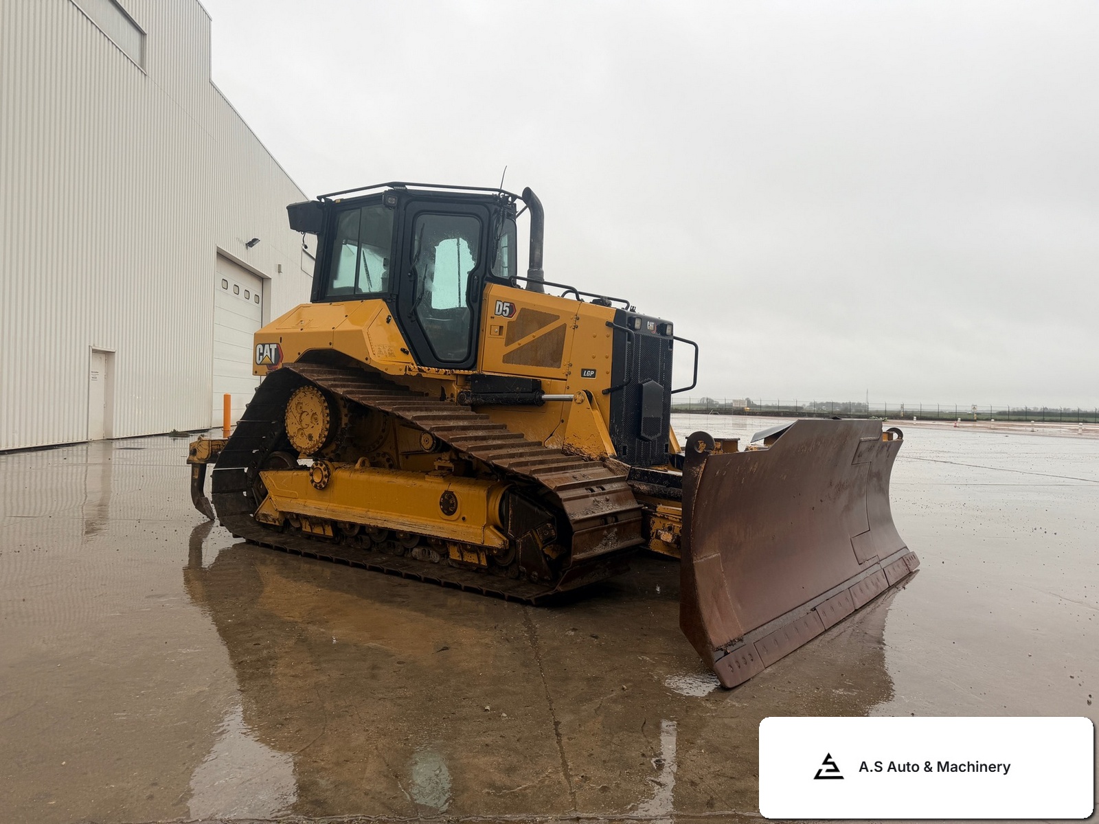 Usato Caterpillar D5VP LGP 2018 bulldozer in vendita, 7,695h