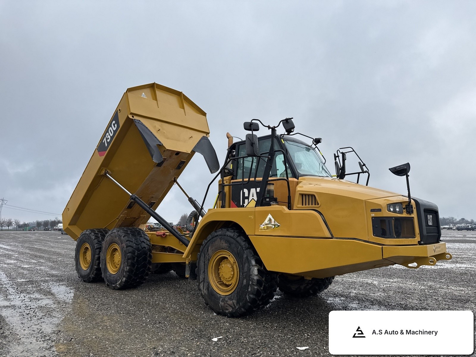 Usato Caterpillar 730C 2016 dumper in vendita, 11,933h